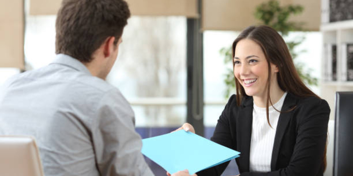 The Ultimate Guide to Hire Personal Assistant in the UK